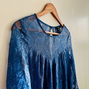 Lace shift dress